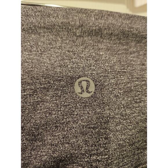 Lululemon  Wunder Under Crop (Hi-Rise) *Luxtreme 21 Heathered Black size 2 - Picture 3 of 4